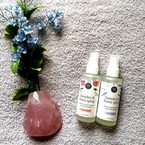 2 NWOT Woolzies laundry & linen spray